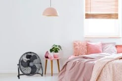 Bestron Vloerventilator In Retrostijl Windmachine Met 3 Snelheidsinstellingen & Traploos Kantelbare Ventilatorkop, Hoogte: 47 Cm, Ø 45 Cm, 100 W, Zwart -Bestron bestron vloerventilator in retrostijl windmachine met 3 snelheidsinstellingen traploos kantelbare ventilatorkop hoogte 47 cm 45 cm 100 w zwart zwart 4